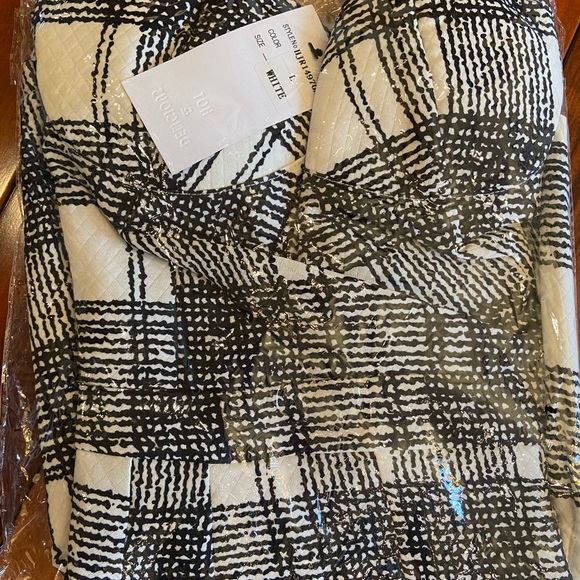 Hot and Delicious Romper - Picture 8 of 8